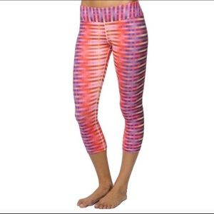 Prana Activewear Roxanne Capri Pixel yoga leggings